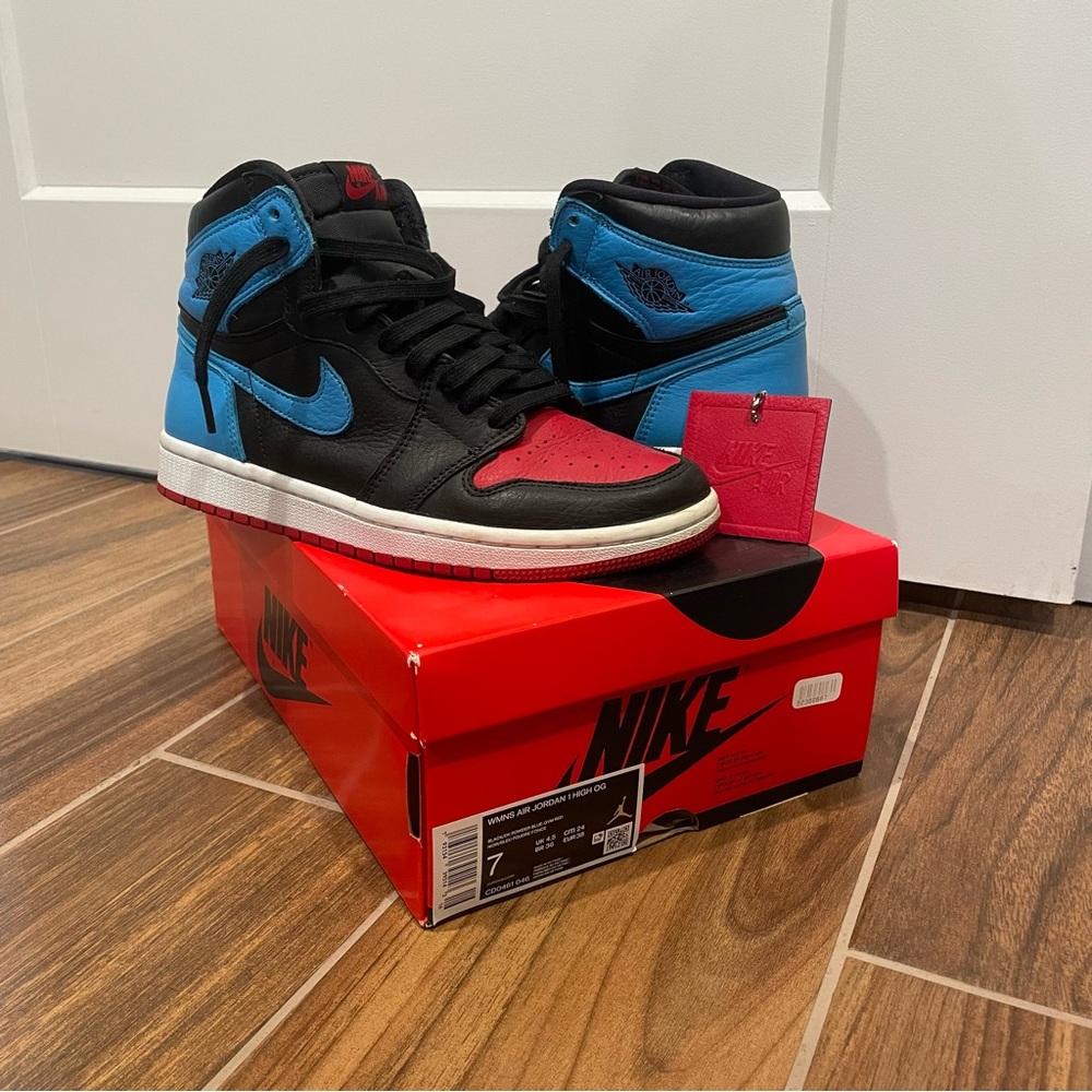 Women’s Nike Air Jordan 1 Retro High OG Sneakers